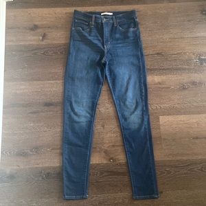Levi’s Mile High Skinny Jeans